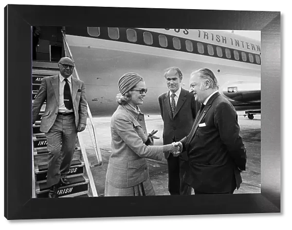 Princess Grace of Monaco, arriving at Dublin airport. Greeted by Lord Killanin