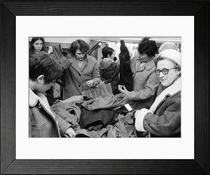 Framed Print : Harveys Sale, Guildford, Surrey, Tuesday 5th January 1971
