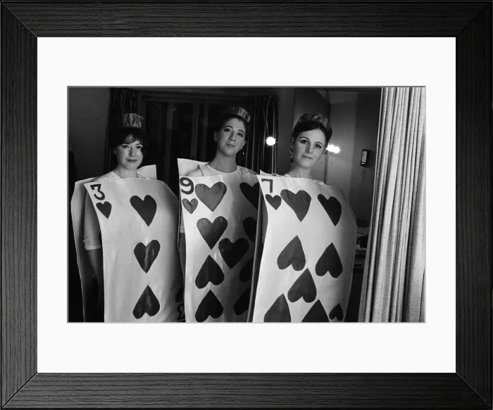 Framed Print : Alice in Wonderland, Photocall, Yvonne Arnaud Theatre, Millbrook, Guildford