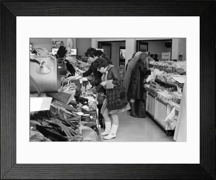 Framed Print : CO-OP Sale, Guildford, Surrey, Thursday 7th January 1971 Framed Print : CO-OP Sale, Guildford, Surrey, Thursday 7th January 1971