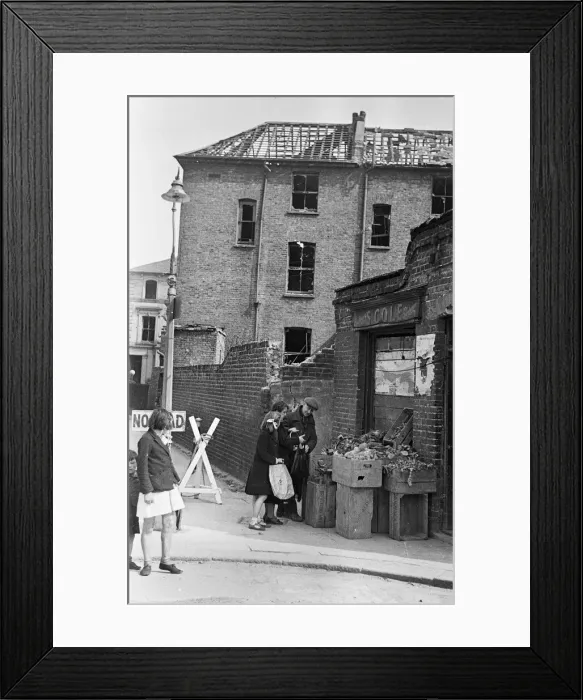 Framed Print : East End greengrocer doing his best to remain open for his customers despite Framed Print : East End greengrocer doing his best to remain open for his customers despite