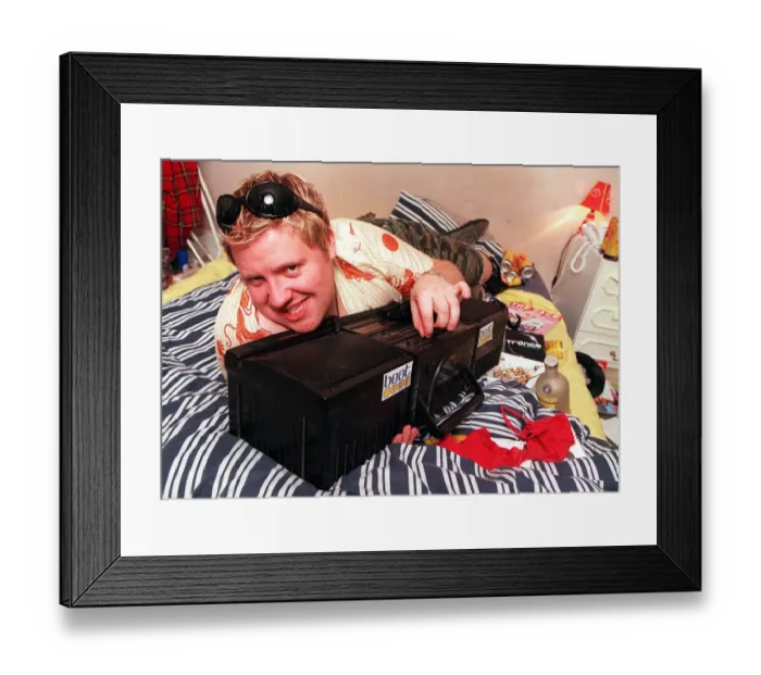 Framed Print : Ewan MacLeod New DJ for Beat 106 FM November 1999 in Glasgow having a hard time getting Framed Print : Ewan MacLeod New DJ for Beat 106 FM November 1999 in Glasgow having a hard time getting