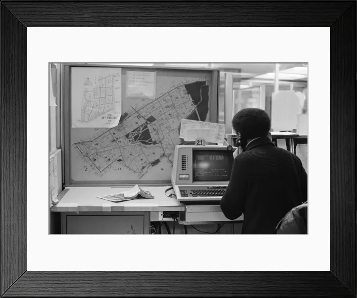 Framed Print : New York Police, communication centre. 13th February 1981 Framed Print : New York Police, communication centre. 13th February 1981