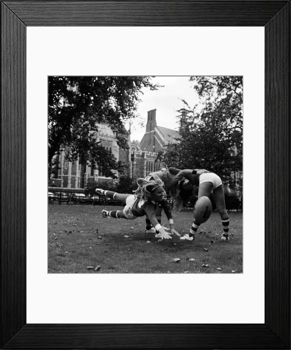 Framed Print : Models in training at Lincolns Inn Fields for the World Framed Print : Models in training at Lincolns Inn Fields for the World