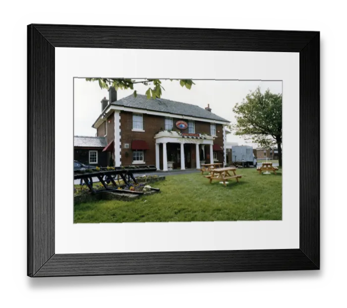 Framed Print : The Foxhunters, Whitley Bay. 12th May 1993 Framed Print : The Foxhunters, Whitley Bay. 12th May 1993
