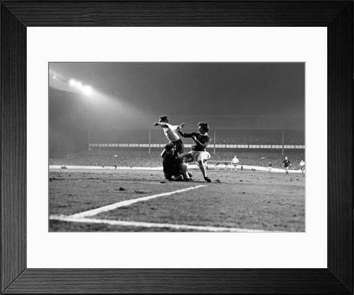 Framed Print : Everton 1- 1 Panathinaikos F. C. European Cup 3rd round 1st leg match held at Goodison Framed Print : Everton 1- 1 Panathinaikos F. C. European Cup 3rd round 1st leg match held at Goodison
