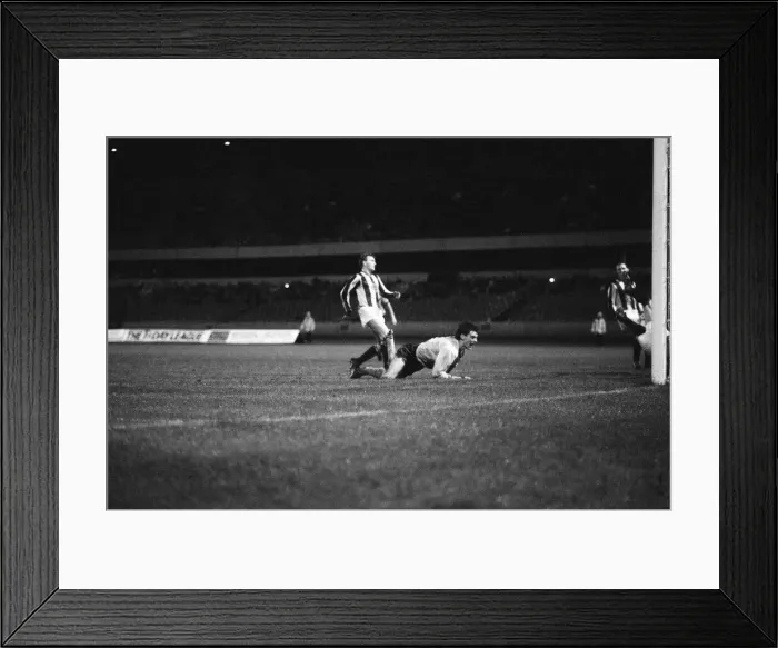 Framed Print : Wolves 1-1 Chorley, FA Cup First Round Replay (1st Replay), match action at Molineux Framed Print : Wolves 1-1 Chorley, FA Cup First Round Replay (1st Replay), match action at Molineux