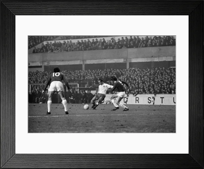 Framed Print : Everton 1- 1 Panathinaikos F. C. European Cup 3rd round 1st leg match held at Goodison
