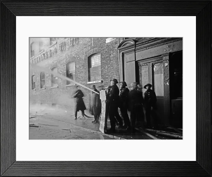 Framed Print : Members of the Auxiliary Fire Service and London Fire Brigade seen here fighting a fire Framed Print : Members of the Auxiliary Fire Service and London Fire Brigade seen here fighting a fire