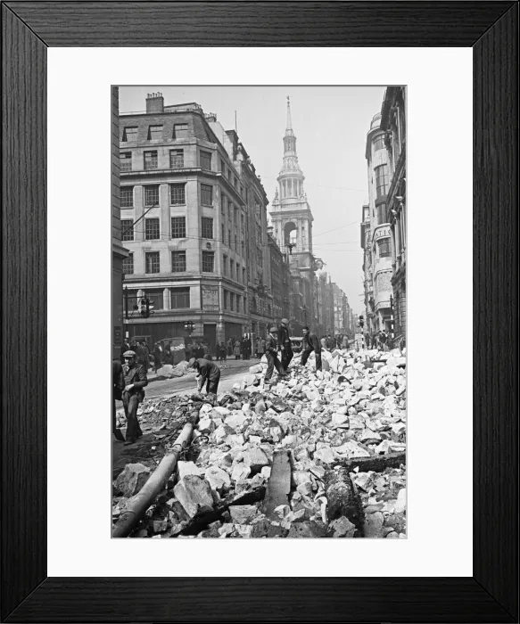 Framed Print : Workmen clear rubble from the Cheapside, City of London, the spire of St Mary-le-Bow