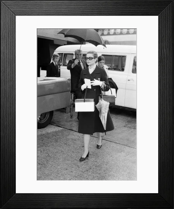 Framed Print : Princess Grace of Monaco arrives at Heathrow with Princess Caroline Framed Print : Princess Grace of Monaco arrives at Heathrow with Princess Caroline