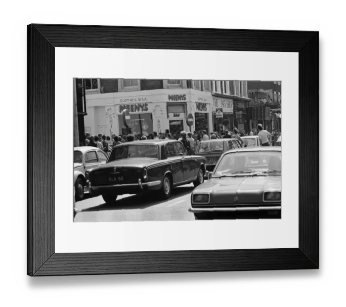 Framed Print : Punk Rocker and Teddy Boy youths in Kings Road, London Framed Print : Punk Rocker and Teddy Boy youths in Kings Road, London