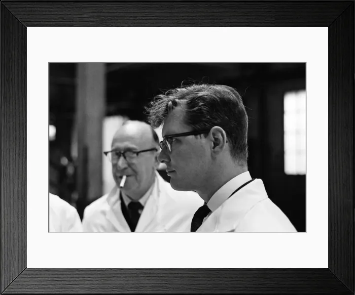 Framed Print : Grimsby fish market, Lincolnshire. 26th September 1963