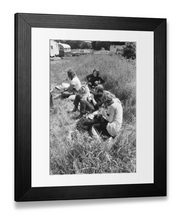 Framed Print : Early arrivals at Richfield Avenue, site of Reading Festival 22nd June 1971