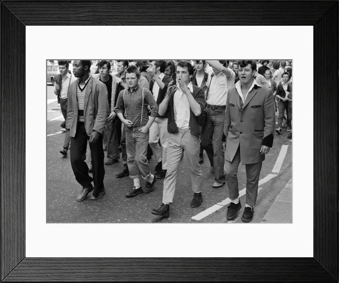 Framed Print : Punk Rocker and Teddy Boy youths in Kings Road, London