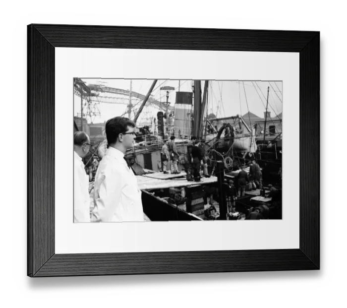 Framed Print : Grimsby fish market, Lincolnshire. 26th September 1963 Framed Print : Grimsby fish market, Lincolnshire. 26th September 1963