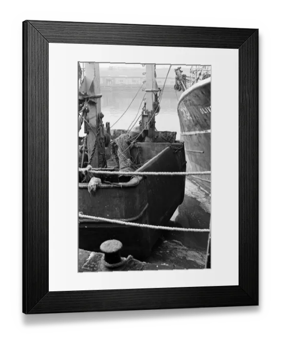 Framed Print : Grimsby fish market, Lincolnshire. 26th September 1963