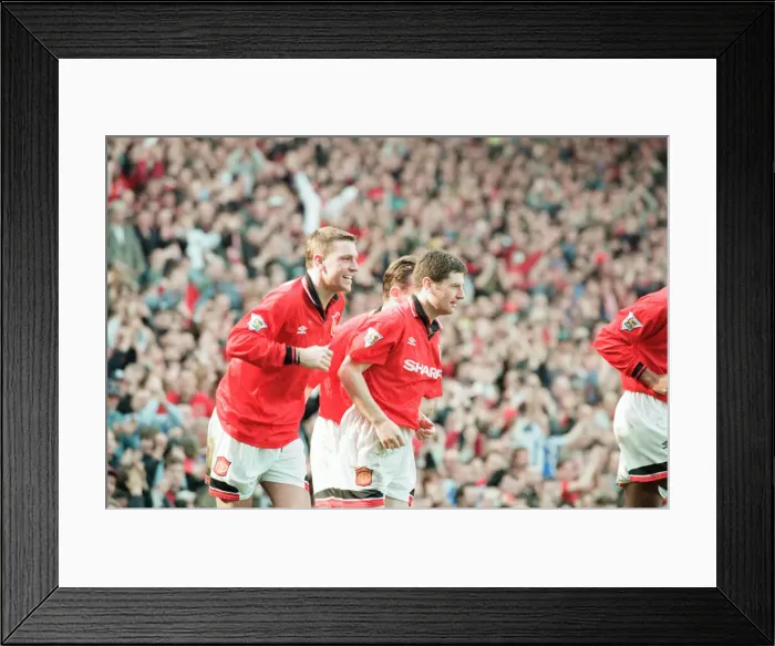 Framed Print : Manchester United 2-0 QPR, FA Cup Quarter Final match action, Old Trafford