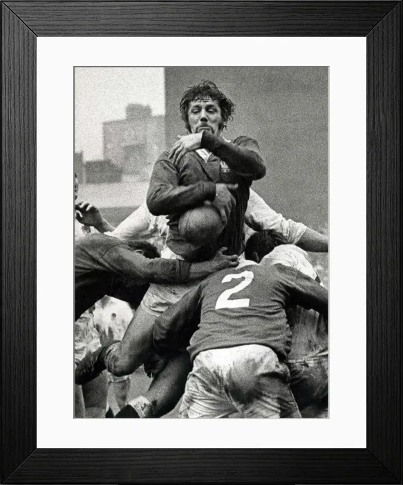 Framed Print : Wales v England, Cardiff Arms Park, 16th January 1971. Mike Roberts Framed Print : Wales v England, Cardiff Arms Park, 16th January 1971. Mike Roberts