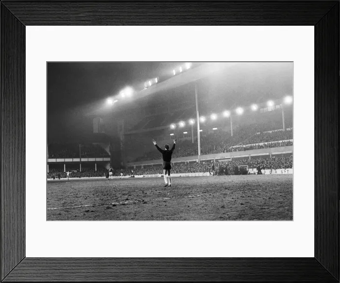 Framed Print : European Champions Cup Third Round First Leg match held at Goodison Park, Liverpool Framed Print : European Champions Cup Third Round First Leg match held at Goodison Park, Liverpool