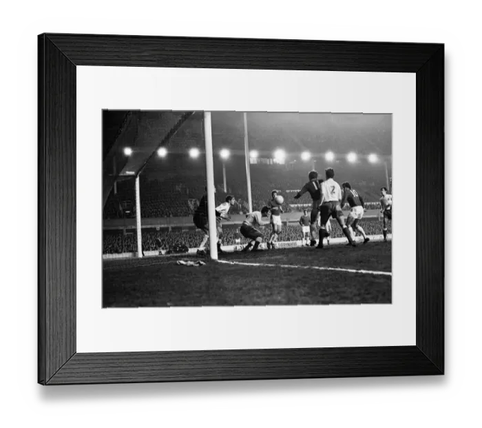 Framed Print : European Champions Cup Third Round First Leg match held at Goodison Park, Liverpool Framed Print : European Champions Cup Third Round First Leg match held at Goodison Park, Liverpool