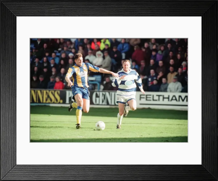 Framed Print : QPR 0-4 Leeds United, premier league match action, Loftus Road, Monday 4th April 1994 Framed Print : QPR 0-4 Leeds United, premier league match action, Loftus Road, Monday 4th April 1994