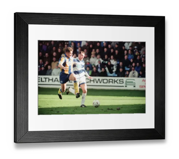 Framed Print : QPR 0-4 Leeds United, premier league match action, Loftus Road, Monday 4th April 1994 Framed Print : QPR 0-4 Leeds United, premier league match action, Loftus Road, Monday 4th April 1994