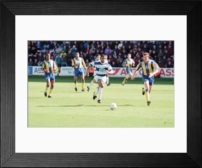 Framed Print : QPR 0-4 Leeds United, premier league match action, Loftus Road, Monday 4th April 1994