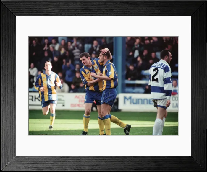 Framed Print : QPR 0-4 Leeds United, premier league match action, Loftus Road, Monday 4th April 1994 Framed Print : QPR 0-4 Leeds United, premier league match action, Loftus Road, Monday 4th April 1994