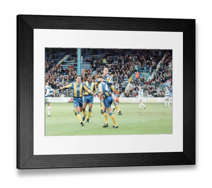 Framed Print : QPR 0-4 Leeds United, premier league match action, Loftus Road, Monday 4th April 1994 Framed Print : QPR 0-4 Leeds United, premier league match action, Loftus Road, Monday 4th April 1994