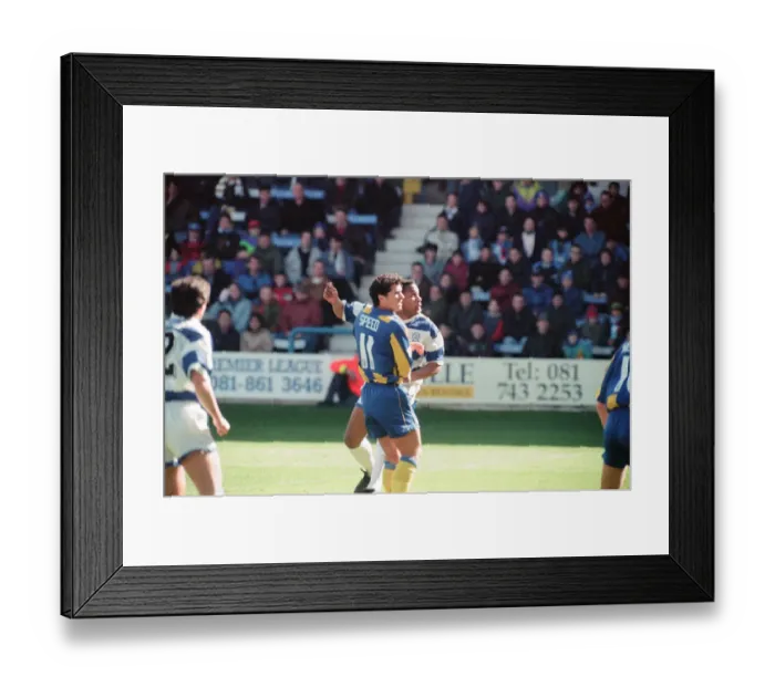 Framed Print : QPR 0-4 Leeds United, premier league match action, Loftus Road, Monday 4th April 1994 Framed Print : QPR 0-4 Leeds United, premier league match action, Loftus Road, Monday 4th April 1994