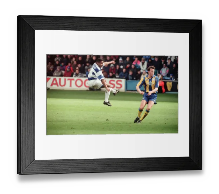 Framed Print : QPR 0-4 Leeds United, premier league match action, Loftus Road, Monday 4th April 1994