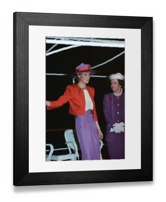 Framed Print : Diana, Princess of Wales arrives on the Governors launch during her visit to Hong Kong Framed Print : Diana, Princess of Wales arrives on the Governors launch during her visit to Hong Kong