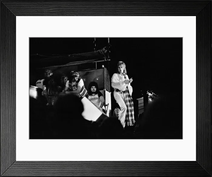 Framed Print : Rod Stewart and The Faces perform at The Reading Festival on Saturday 25th August Framed Print : Rod Stewart and The Faces perform at The Reading Festival on Saturday 25th August
