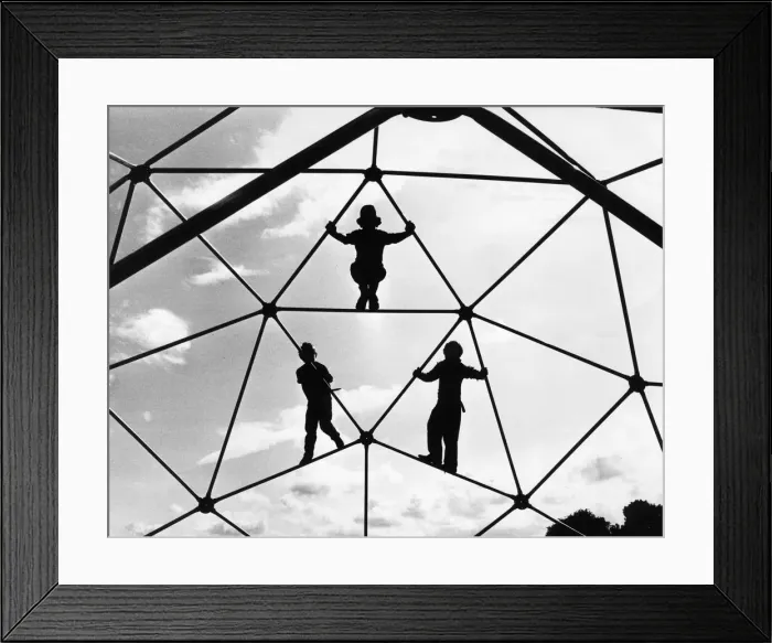 Framed Print : Children playing Cambridge, Circa 1980 Framed Print : Children playing Cambridge, Circa 1980