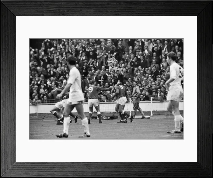 Framed Print : 1966 FA Cup Final at Wembley stadium. Everton 3 v Sheffield Wednesday 2 Framed Print : 1966 FA Cup Final at Wembley stadium. Everton 3 v Sheffield Wednesday 2