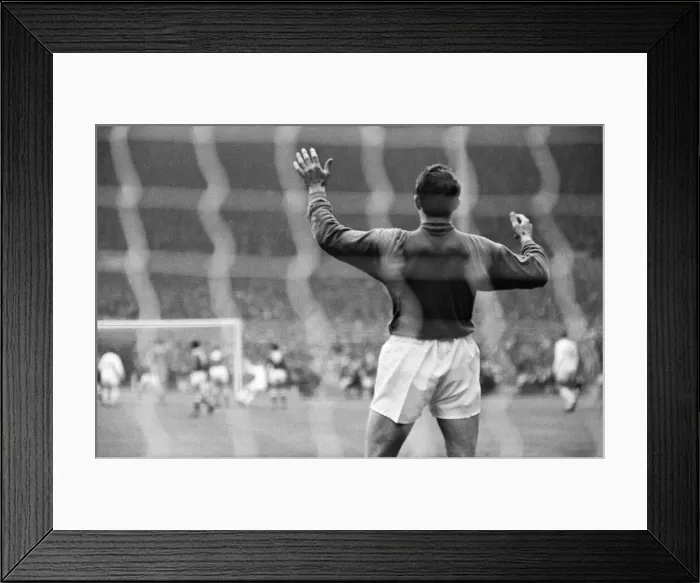 Framed Print : 1966 FA Cup Final at Wembley stadium. Everton 3 v Sheffield Wednesday 2 Framed Print : 1966 FA Cup Final at Wembley stadium. Everton 3 v Sheffield Wednesday 2