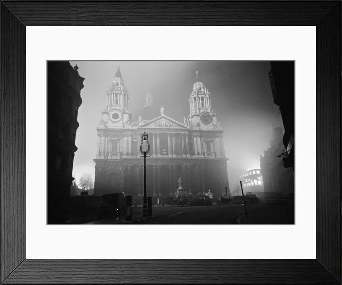 Framed Print : Auxiliary fire engines and pumps outside St Pauls Cathedral, Ludgate Hill, London