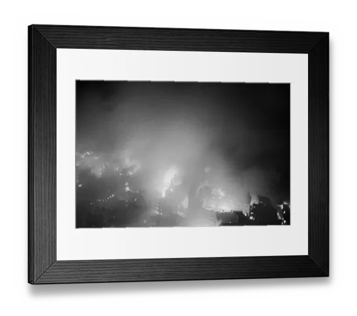 Framed Print : The City of London ablaze seen from the roof of the Northern facade of St Paul Framed Print : The City of London ablaze seen from the roof of the Northern facade of St Paul
