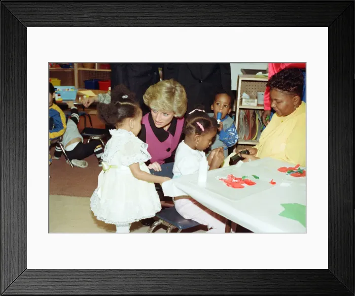 Framed Print : Diana, Princess of Wales visits a day nursery, New York City. February 1989 Framed Print : Diana, Princess of Wales visits a day nursery, New York City. February 1989