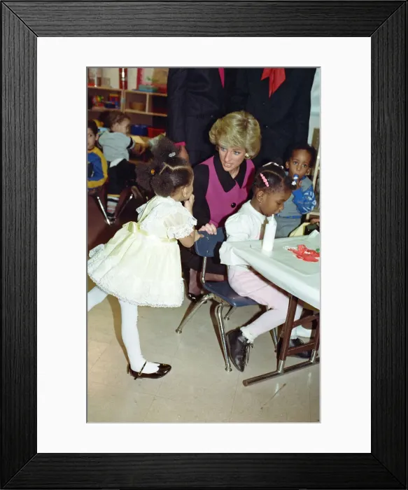 Framed Print : Diana, Princess of Wales visits a day nursery, New York City. February 1989 Framed Print : Diana, Princess of Wales visits a day nursery, New York City. February 1989