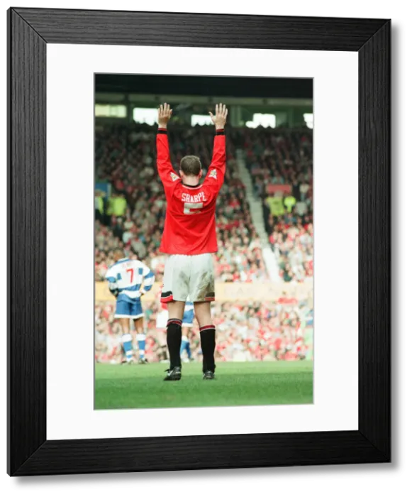 Framed Print : Manchester United 2-0 QPR, FA Cup Quarter Final match action, Old Trafford Framed Print : Manchester United 2-0 QPR, FA Cup Quarter Final match action, Old Trafford