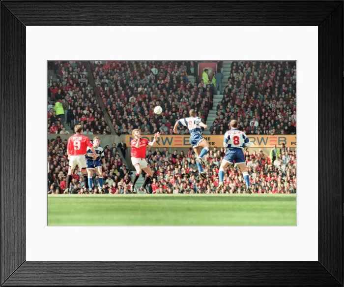 Framed Print : Manchester United 2-0 QPR, FA Cup Quarter Final match action, Old Trafford Framed Print : Manchester United 2-0 QPR, FA Cup Quarter Final match action, Old Trafford