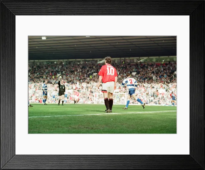 Framed Print : Manchester United 2-0 QPR, FA Cup Quarter Final match action, Old Trafford Framed Print : Manchester United 2-0 QPR, FA Cup Quarter Final match action, Old Trafford