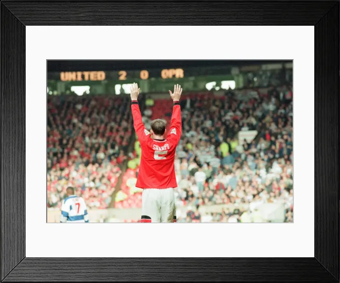 Framed Print : Manchester United 2-0 QPR, FA Cup Quarter Final match action, Old Trafford