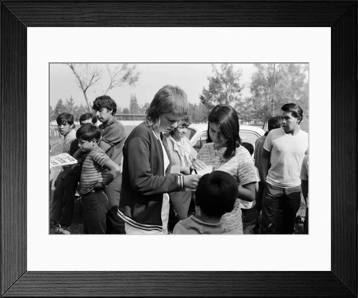 Framed Print : The British Womens football team. Pictured in Mexico City
