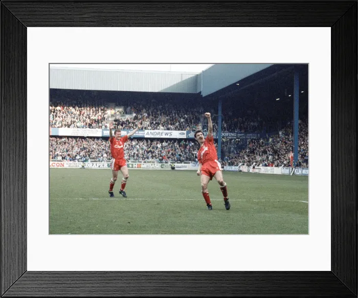 Framed Print : FA Cup Quarter Final match at Loftus Road. Queens Park Rangers 2 v Liverpool 2