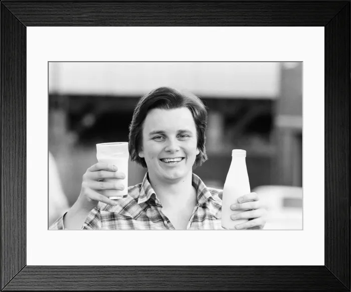 Framed Print : Keith Deller, the world champion darts player, with his pint of milk. 9th January 1983 Framed Print : Keith Deller, the world champion darts player, with his pint of milk. 9th January 1983