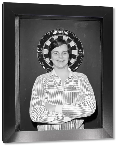 Keith Deller, World Darts Champion, at The Rising Sun, Whetstone. 18th January 1983
