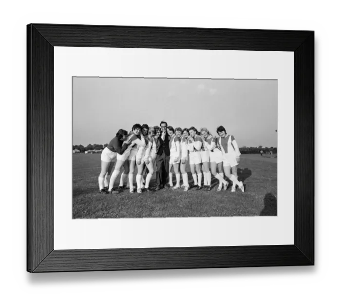 Framed Print : The eleven ladies of the British Independent Football team have just come back from Italy Framed Print : The eleven ladies of the British Independent Football team have just come back from Italy